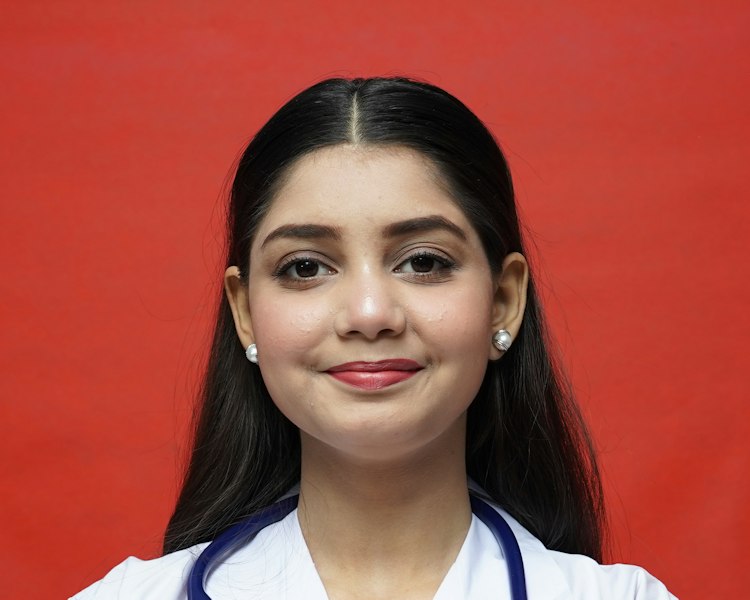 Portrait of Dr Priya Nair, BDS
